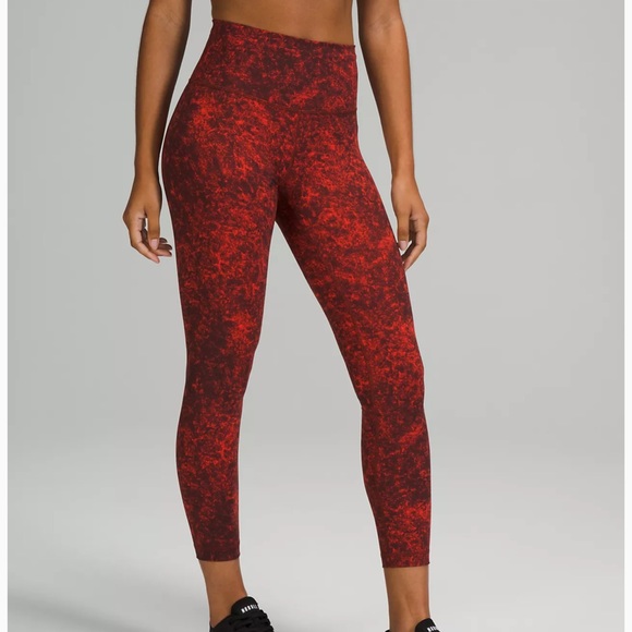 Wunder Train HR Tight 25” Denim Wash Print Autumn Red Black - Picture 7 of 9